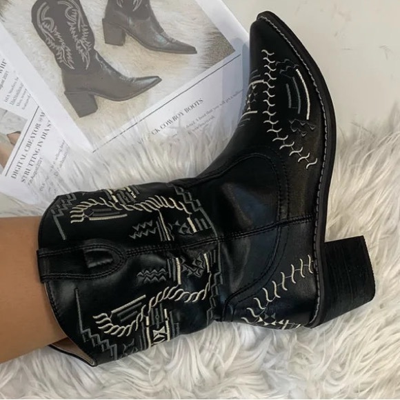 LAST 1! Cowboy Boots Embroidered Black Bohemian Aztec Festival Western - Picture 6 of 7